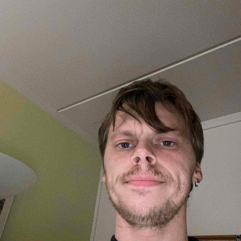 Søger venner lige meget køn