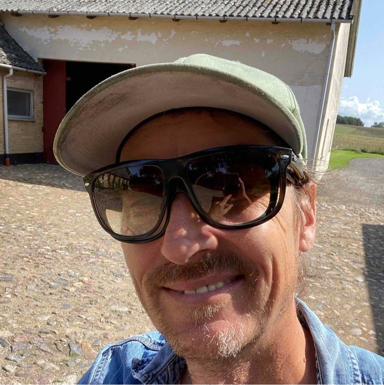 Handy venner søges