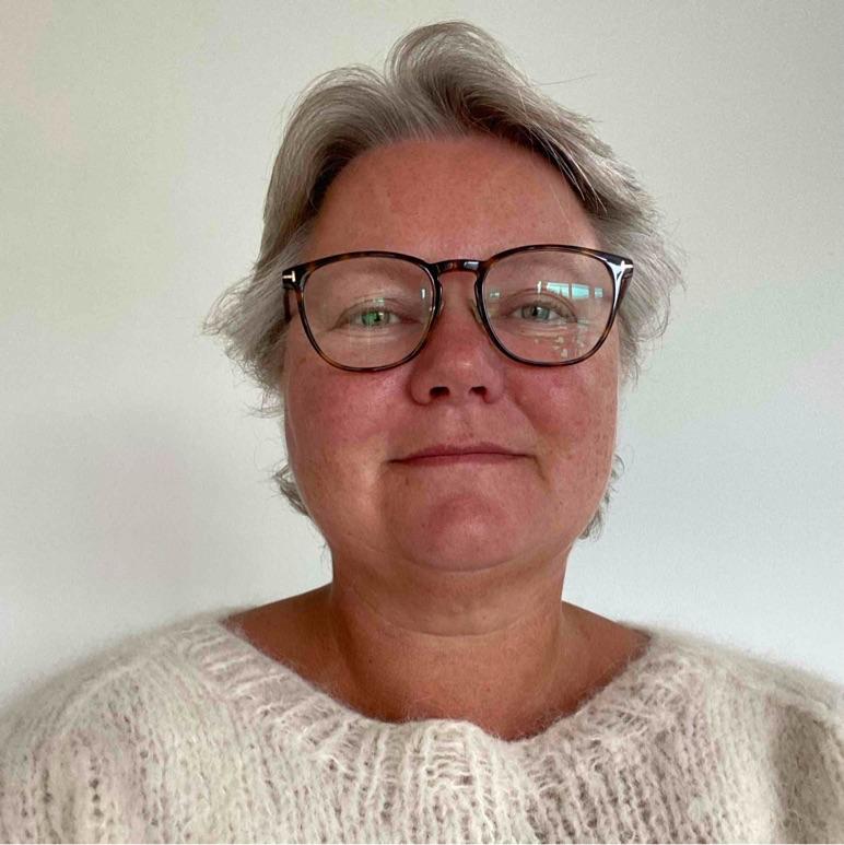 Søger nære veninder