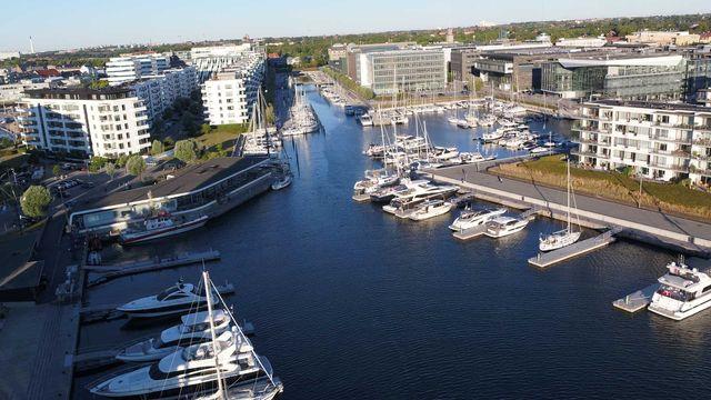 Fugleperspektiv af havnen